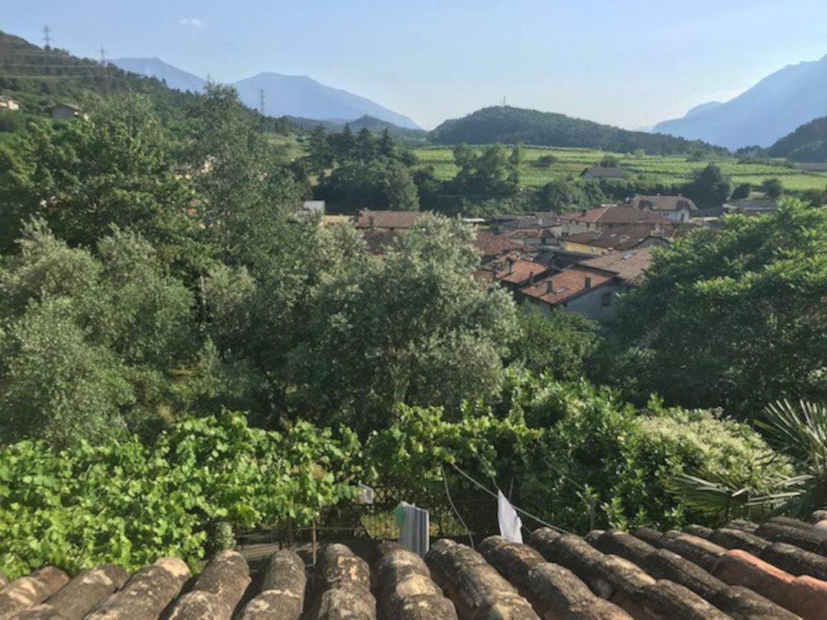 Appartamento Casa Al parco: mansarda, giardino, relax Calavino Esterno foto