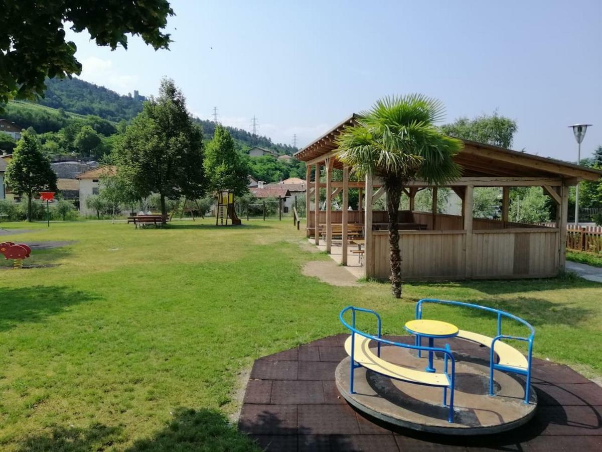 Appartamento Casa Al parco: mansarda, giardino, relax Calavino Esterno foto